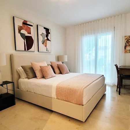 Apartment in El Presidente Beach Side New Golden Mile Estepona Exterior foto
