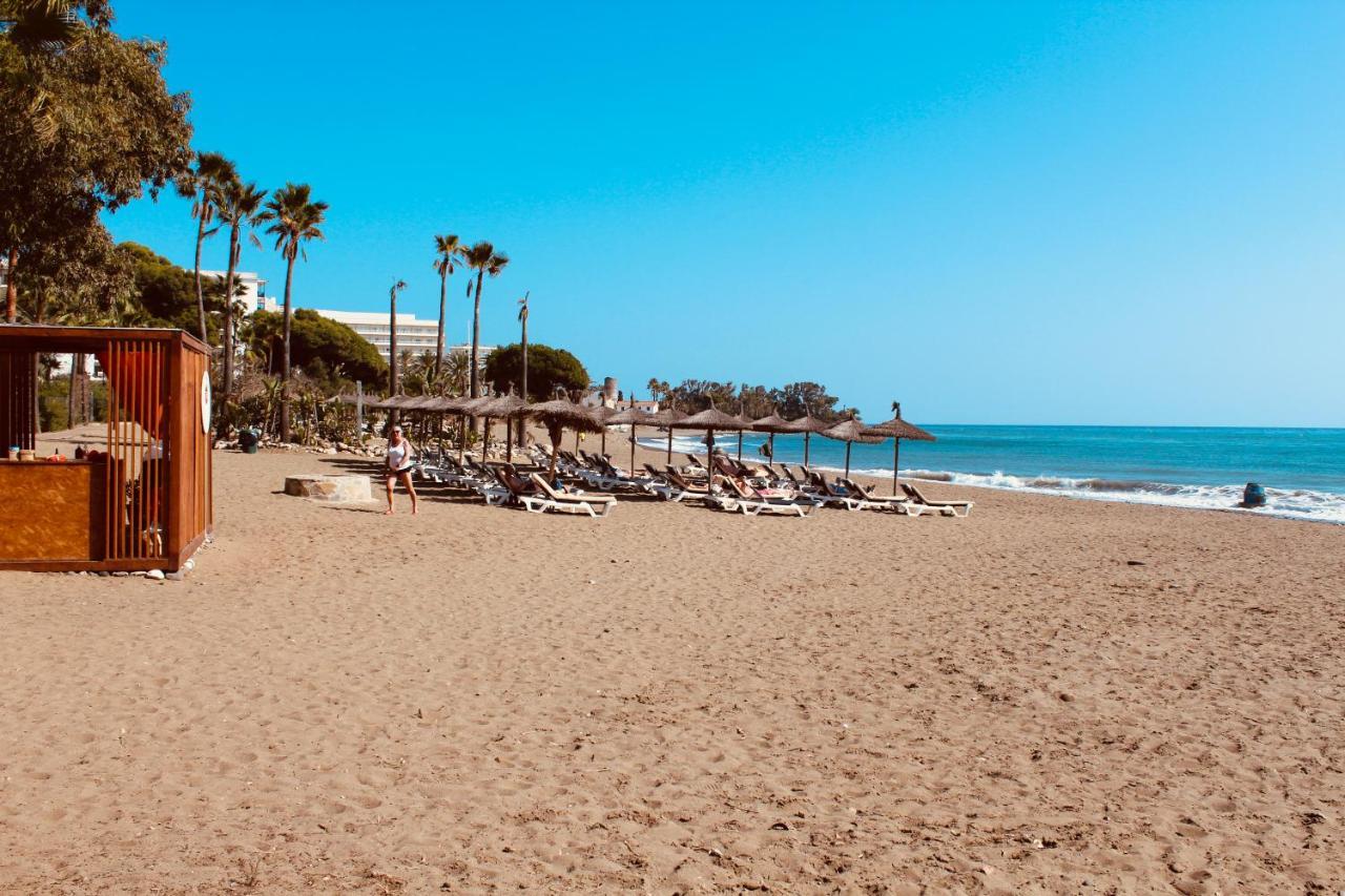Apartment in El Presidente Beach Side New Golden Mile Estepona Exterior foto