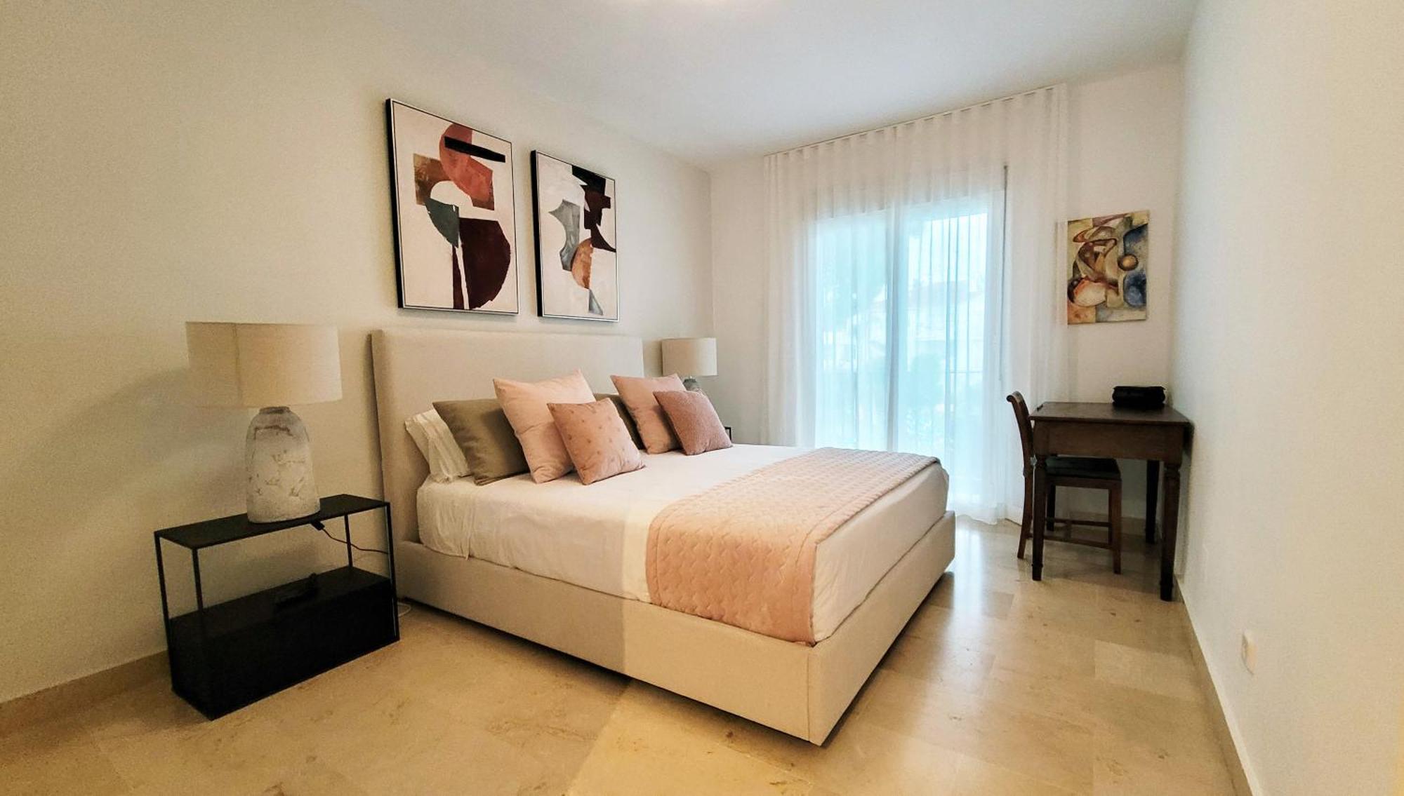 Apartment in El Presidente Beach Side New Golden Mile Estepona Exterior foto