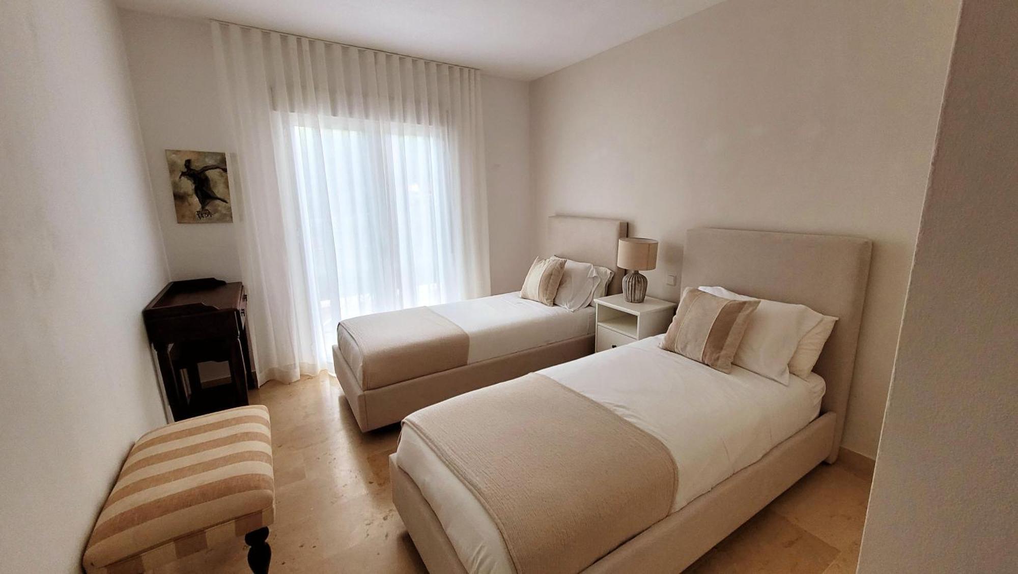 Apartment in El Presidente Beach Side New Golden Mile Estepona Exterior foto