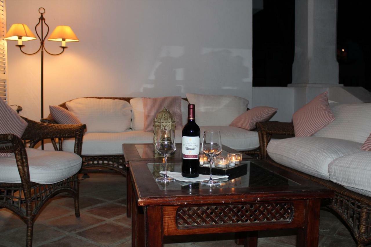 Apartment in El Presidente Beach Side New Golden Mile Estepona Exterior foto