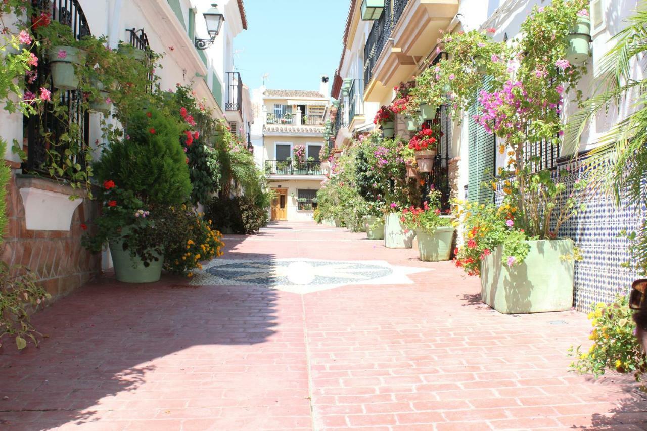 Apartment in El Presidente Beach Side New Golden Mile Estepona Exterior foto
